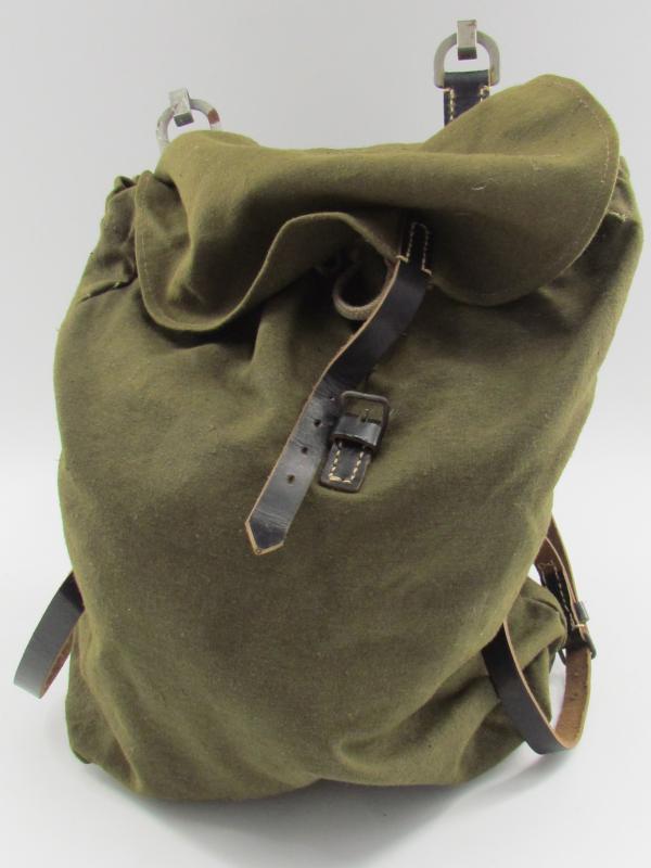 WH/SS M44 backpack