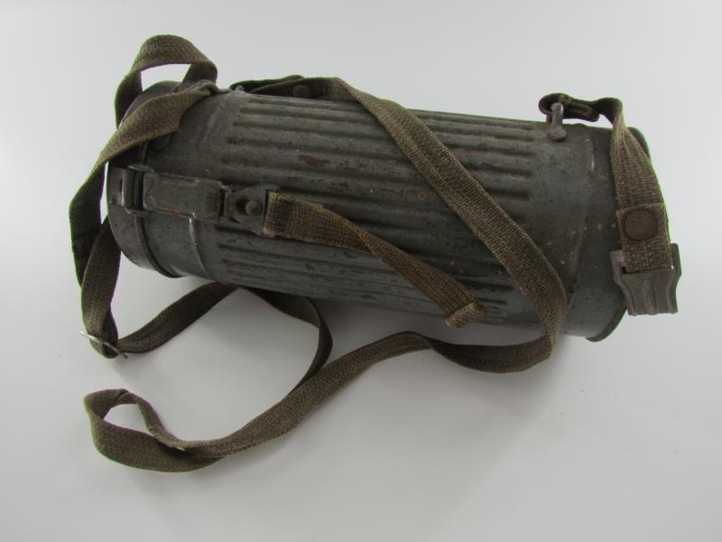 Kriegsmarine Gasmask canister with straps