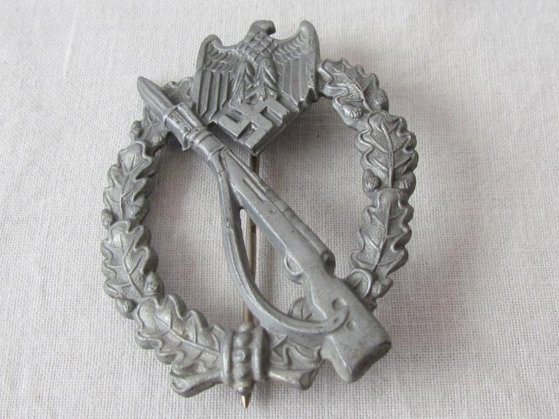 WH/SS Infantrie Sturmabzeichen/ Infantry assault badge in silver