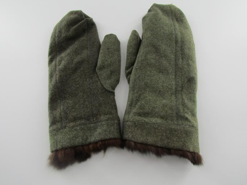 WH/SS Lined Winter Gloves With Rabbit Fur
