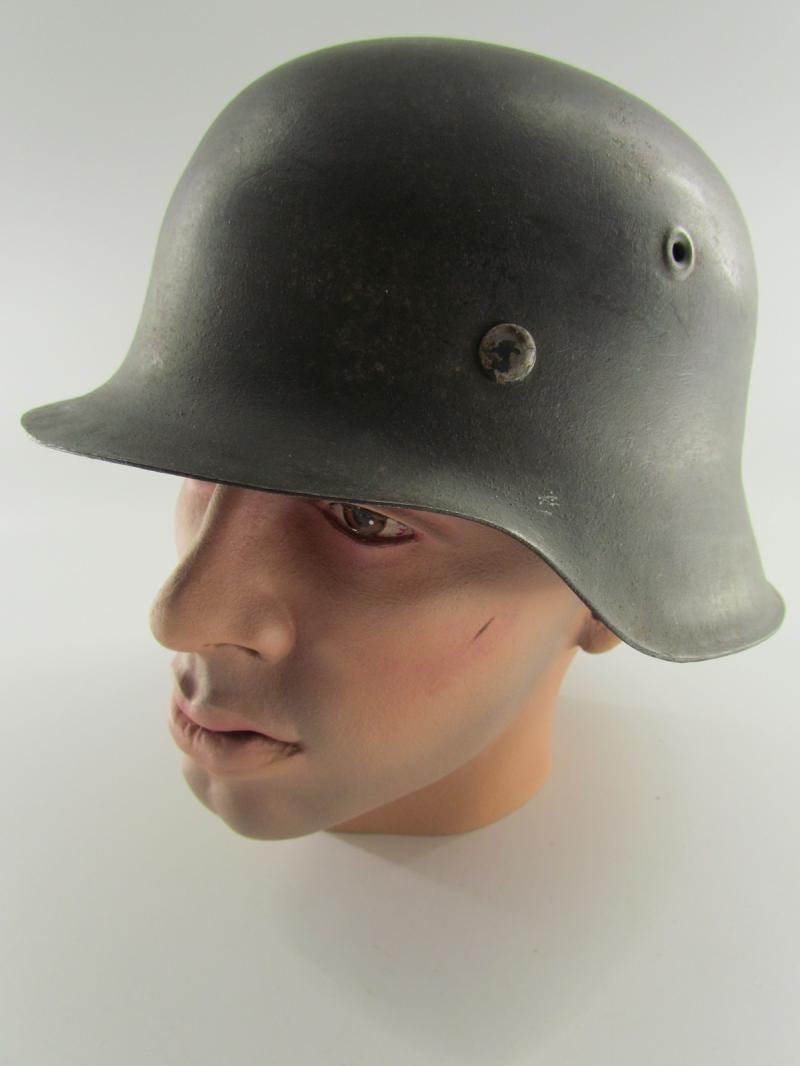 Late War WH/SS M42 ND helmet marked QVL/VL