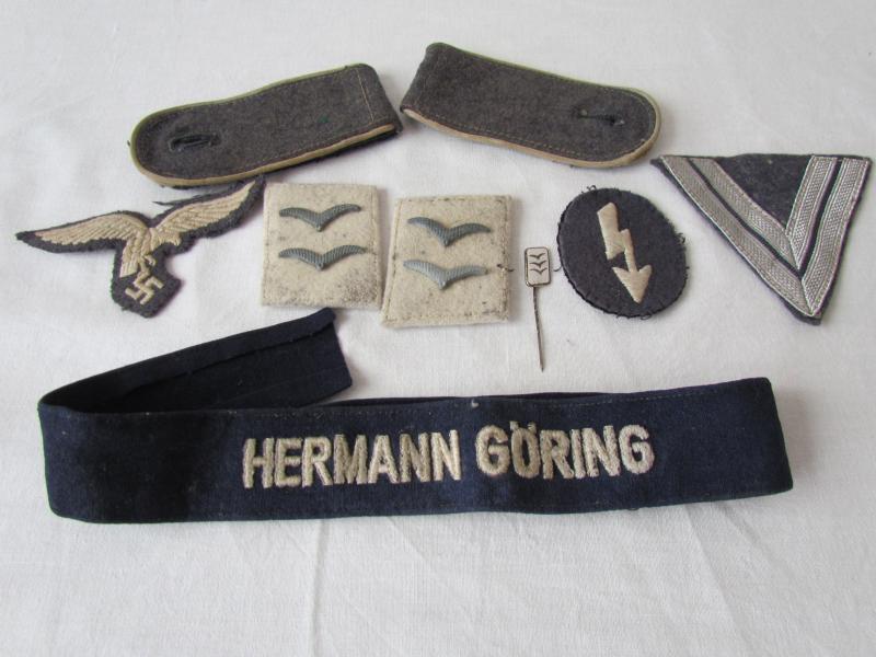 Hermann Göring Division Grouping of Insignia