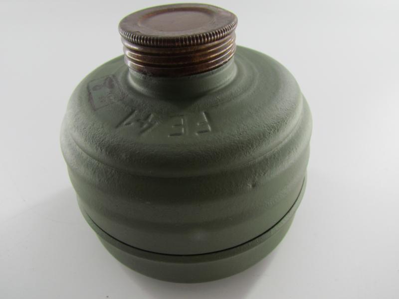 WH/SS Gasmask Filter With Cap Mint