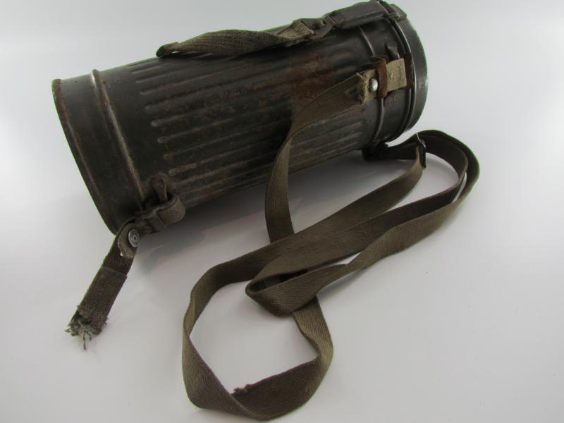 WH/SS Gasmask Cannister With Contents 1939