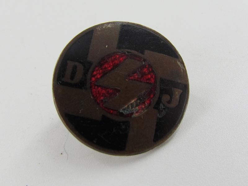 Deutsche Jungvolk member badge, marked