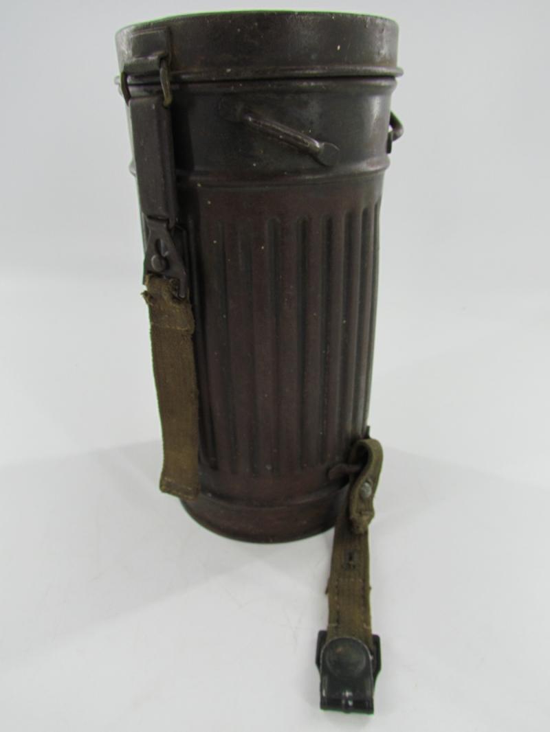 WH/SS Short Gasmask Cannister With Contents