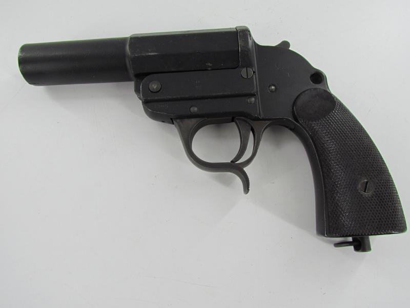LP34 flare gun marked ac42