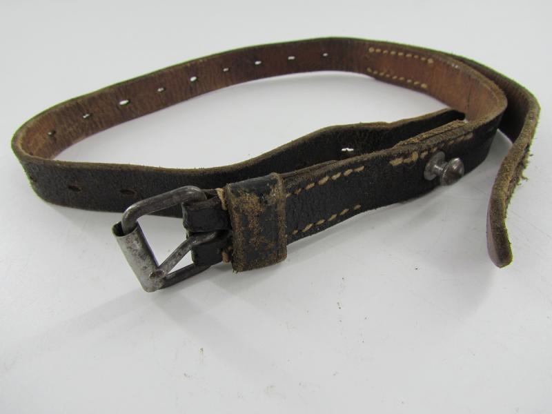 WH/SS Leather Messkit strap (Mantelriemen)