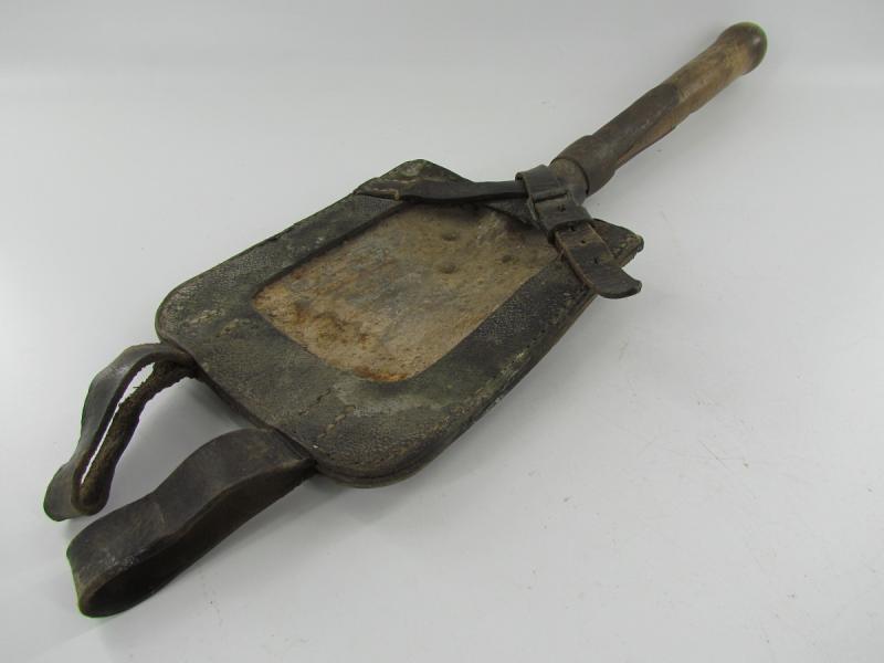 WH/SS Straight E-tool With Cover 1944