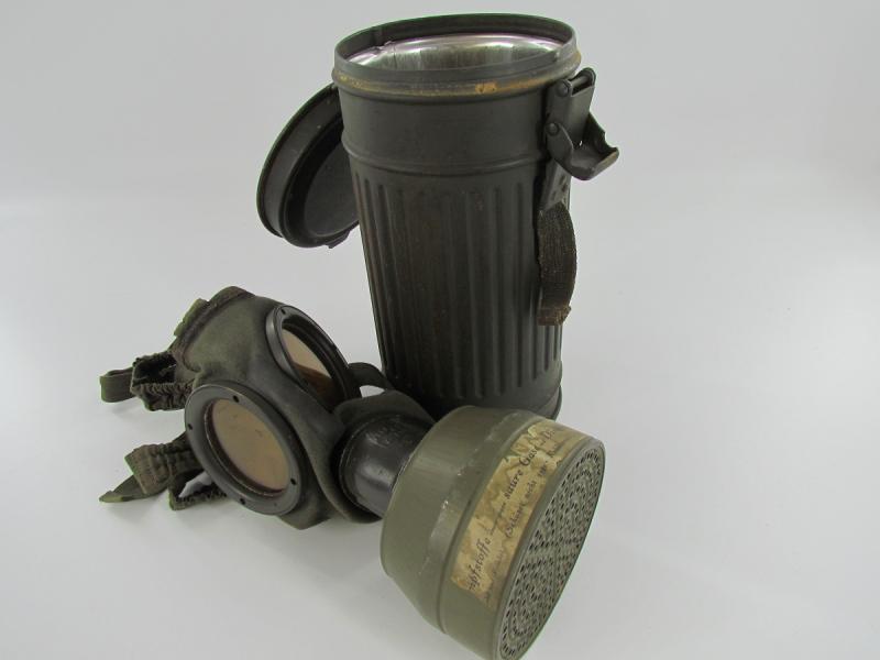 Wehrmacht Early Short Gasmask Cannister With Contents