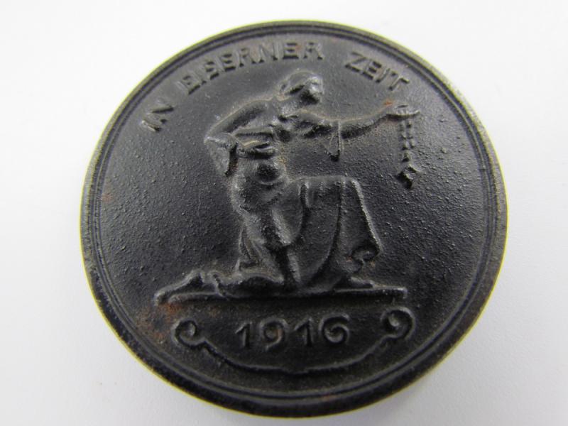 German Medal - In Eiserner Zeit  1916