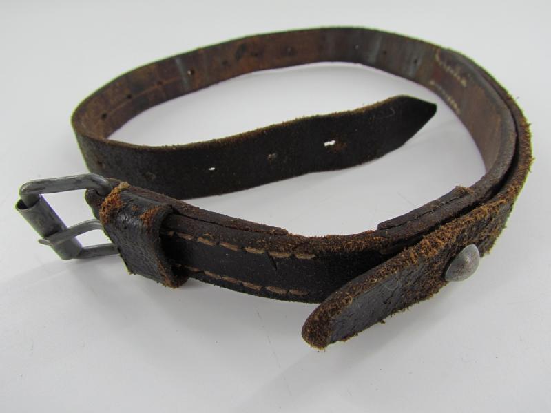 WH/SS Leather Messkit strap (Mantelriemen)