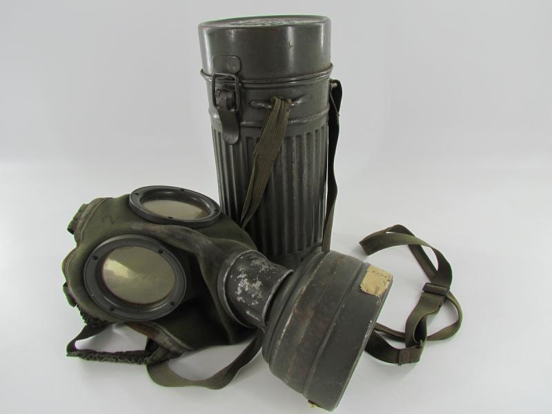 AUER German Luftschutz gasmask set