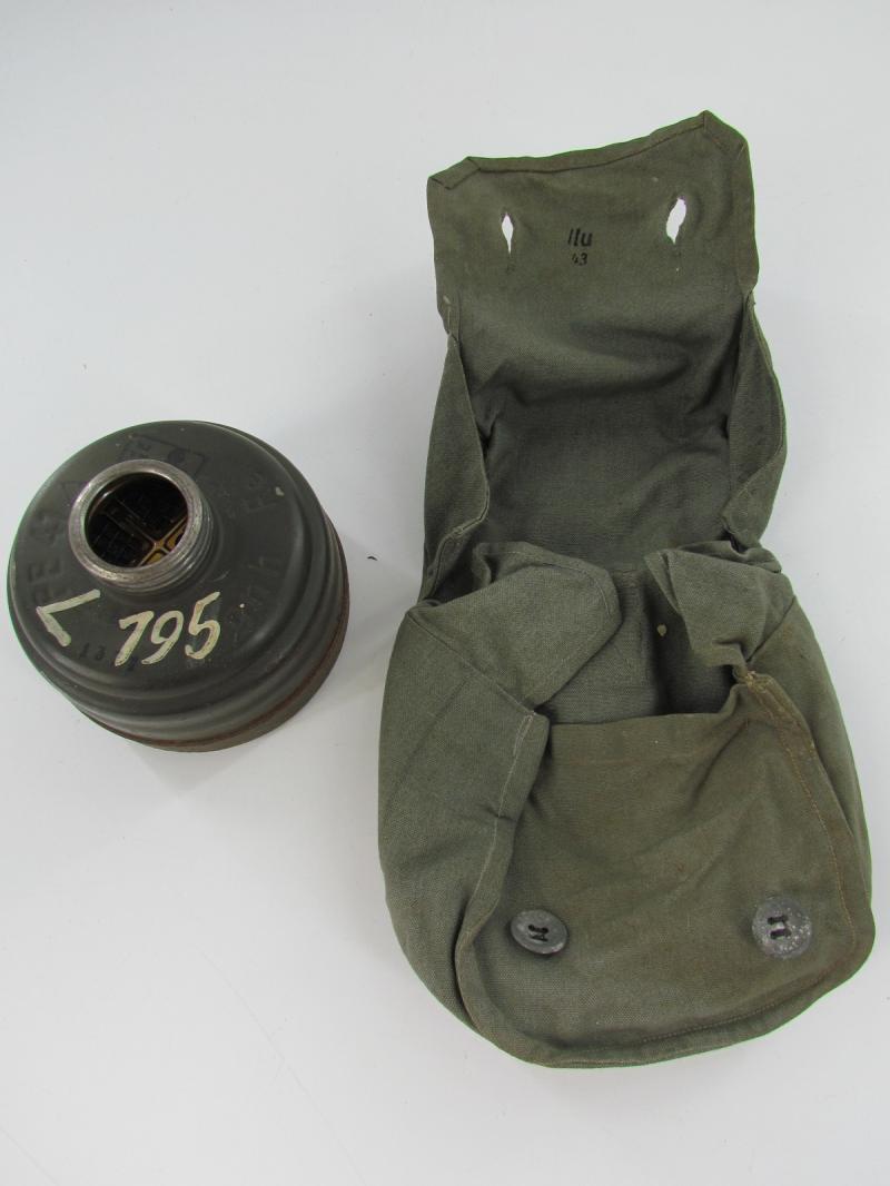 Wehrmacht gas mask filter bag 1943