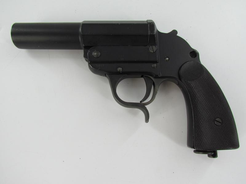 LP34 Aluminum flare gun marked ac40