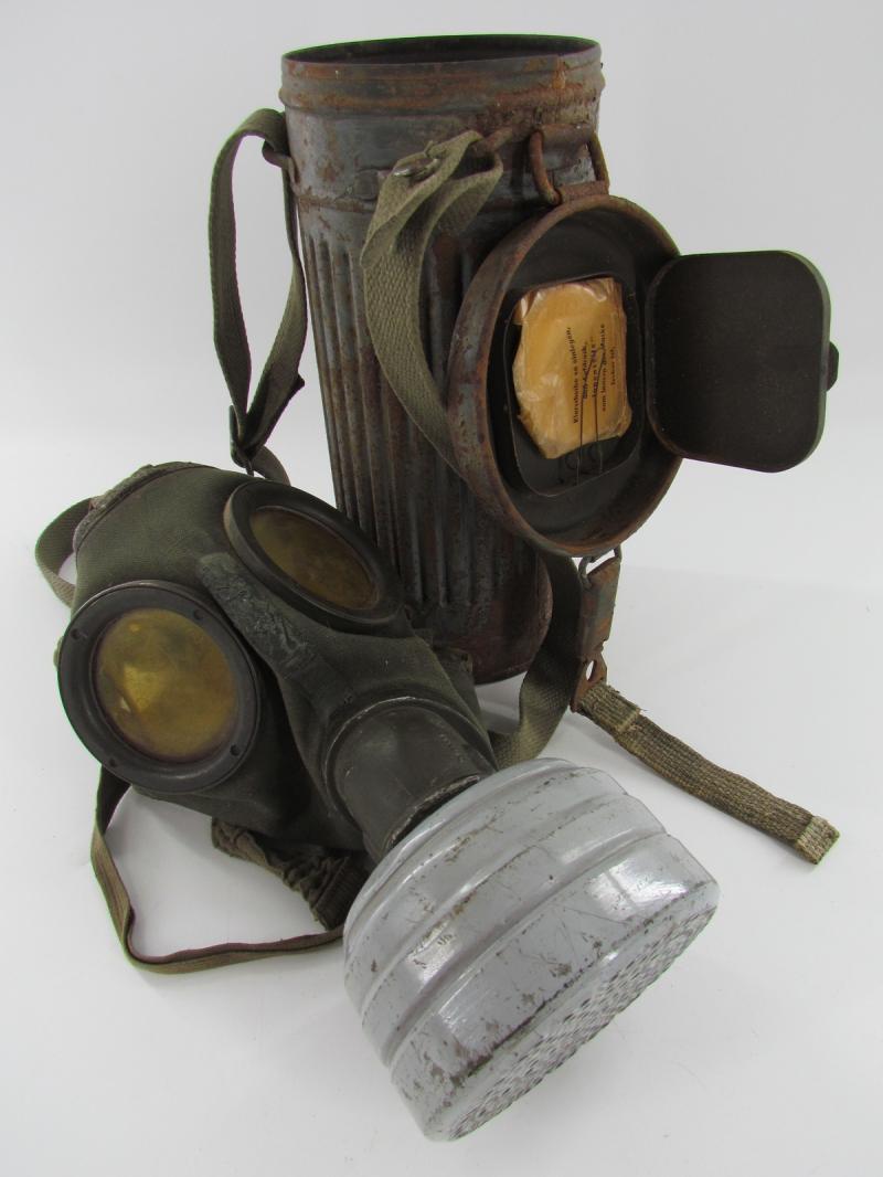 Kriegsmarine Gasmask Cannister and Mask