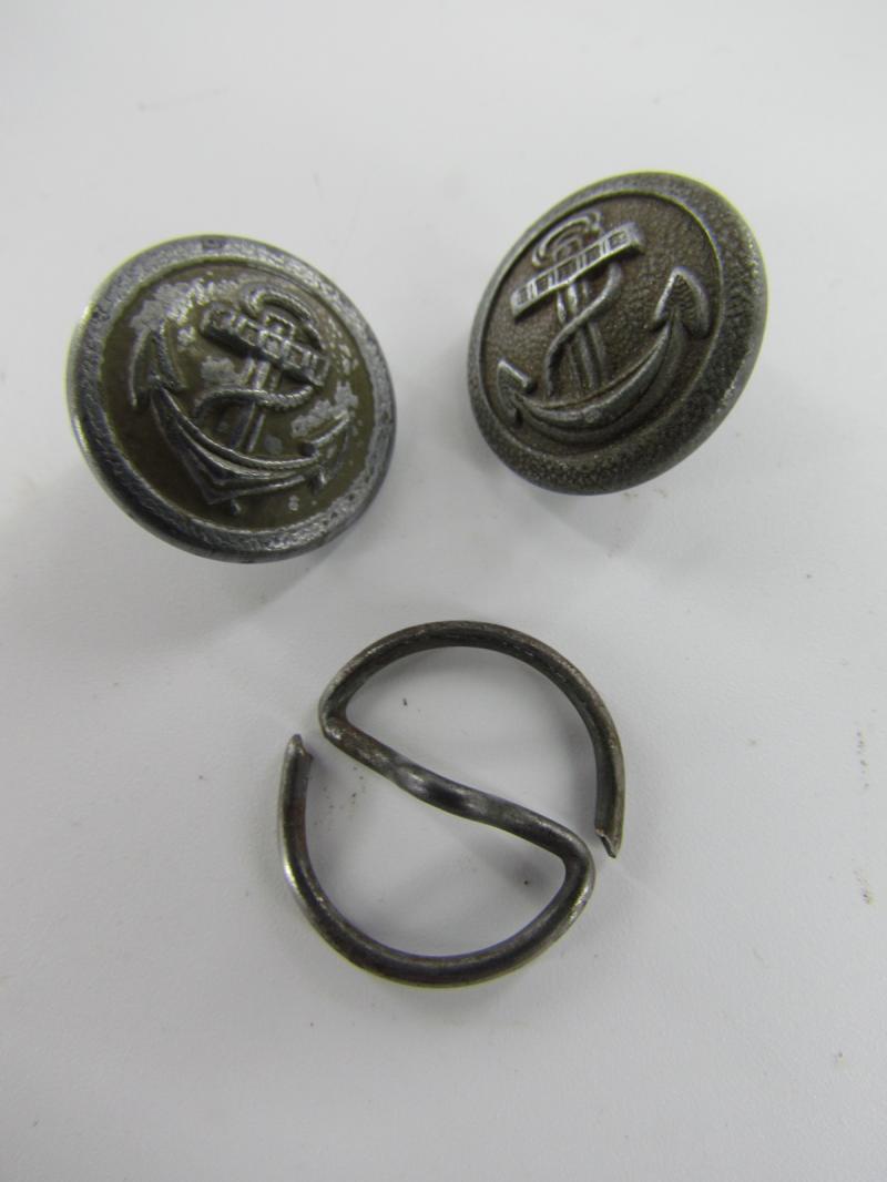 Kriegsmarine buttons 2x marked