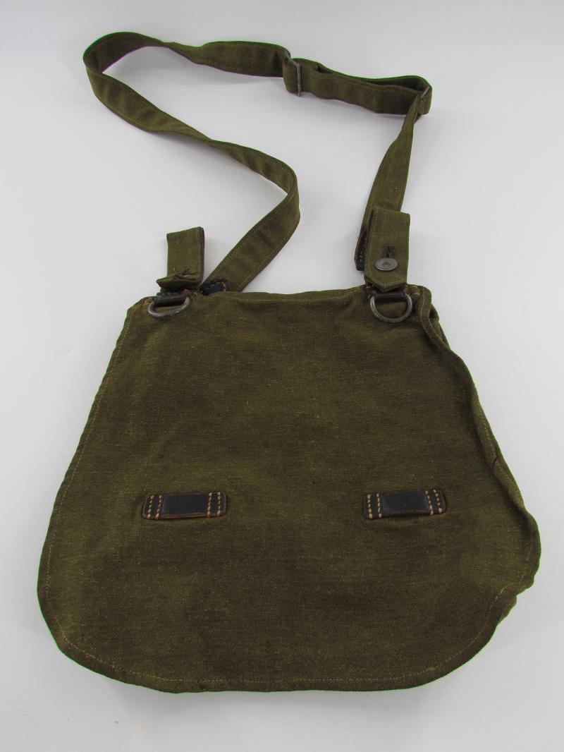 WH/SS breadbag with carrying strap