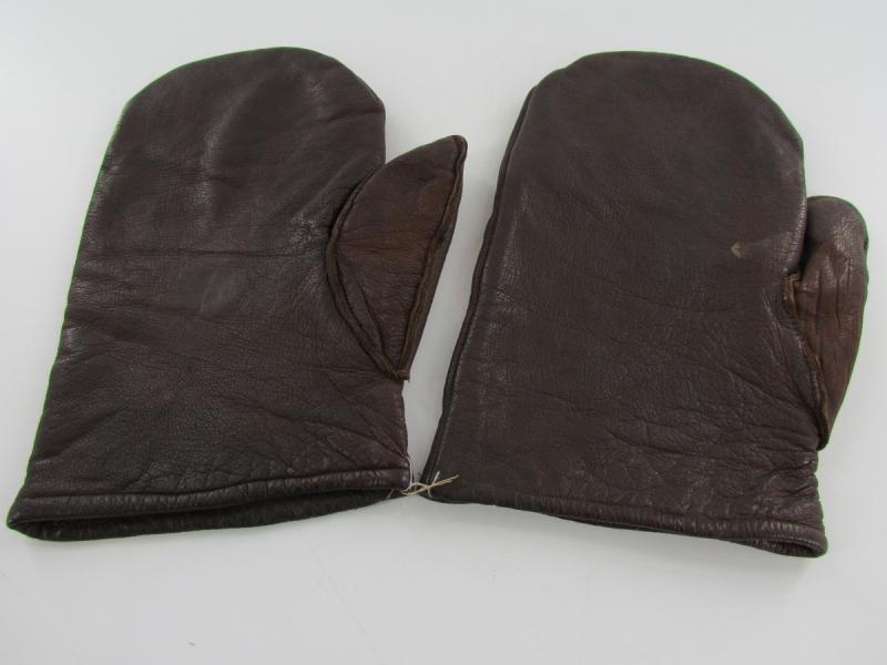 WH/SS Leather Gloves Maker Marked