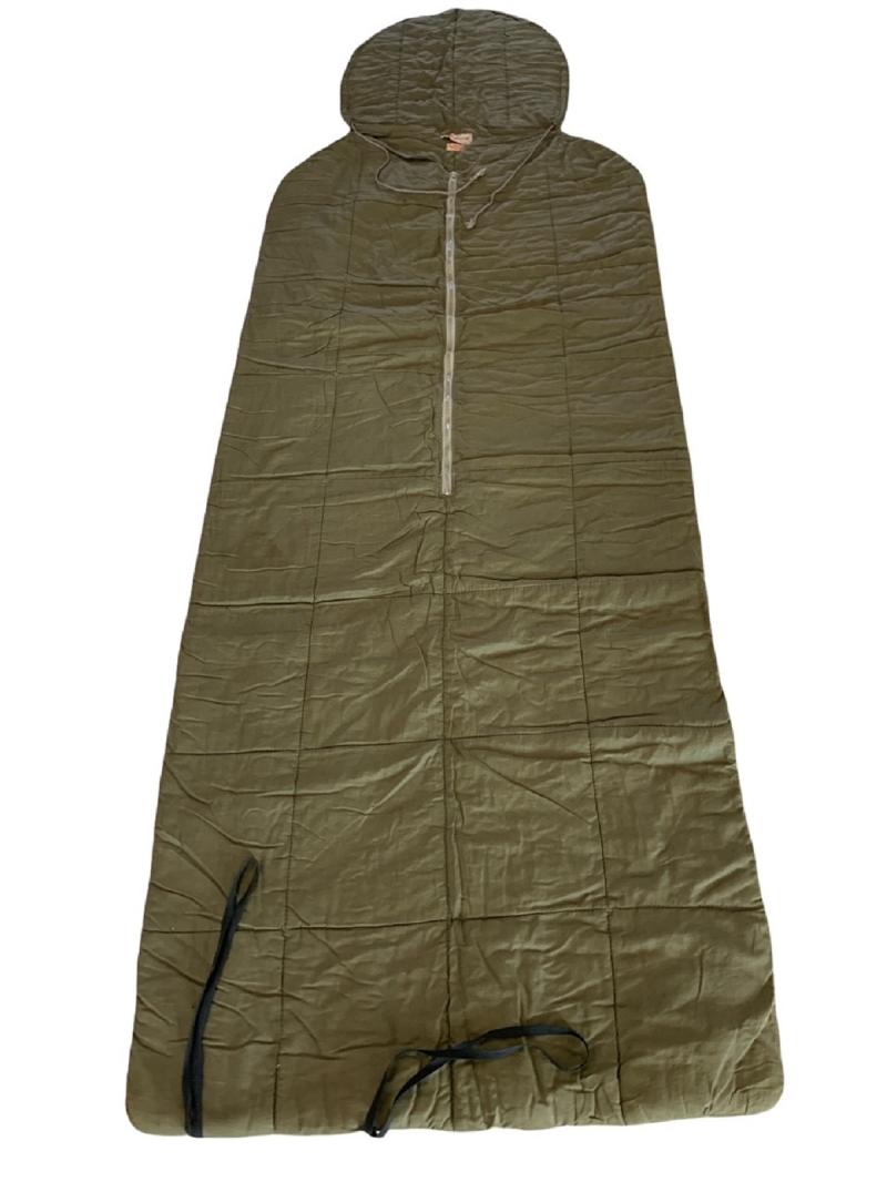 WH/SS Sleeping Bag With Carrying Strap