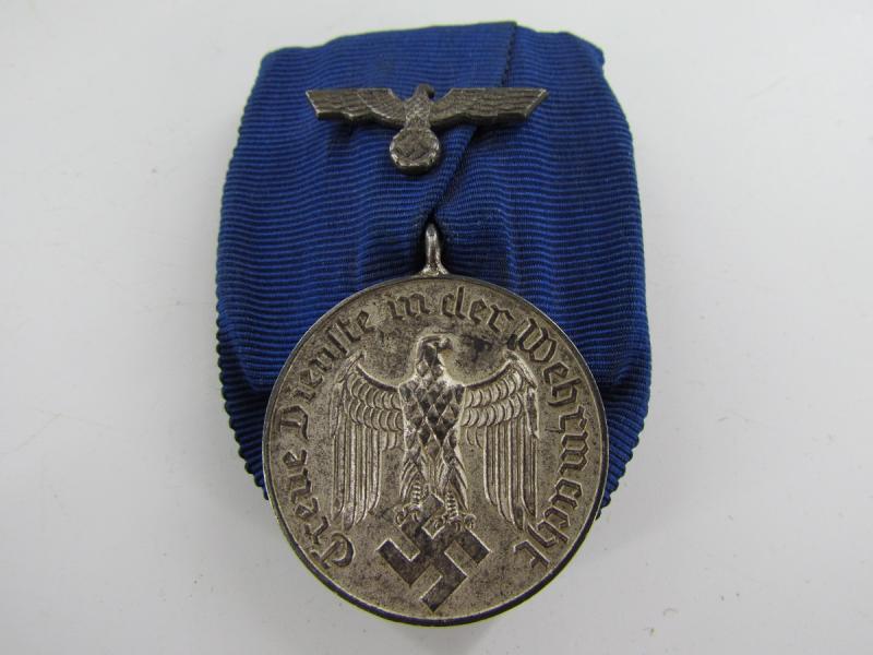 4 Years Faithful Service In The Wehrmacht Medal