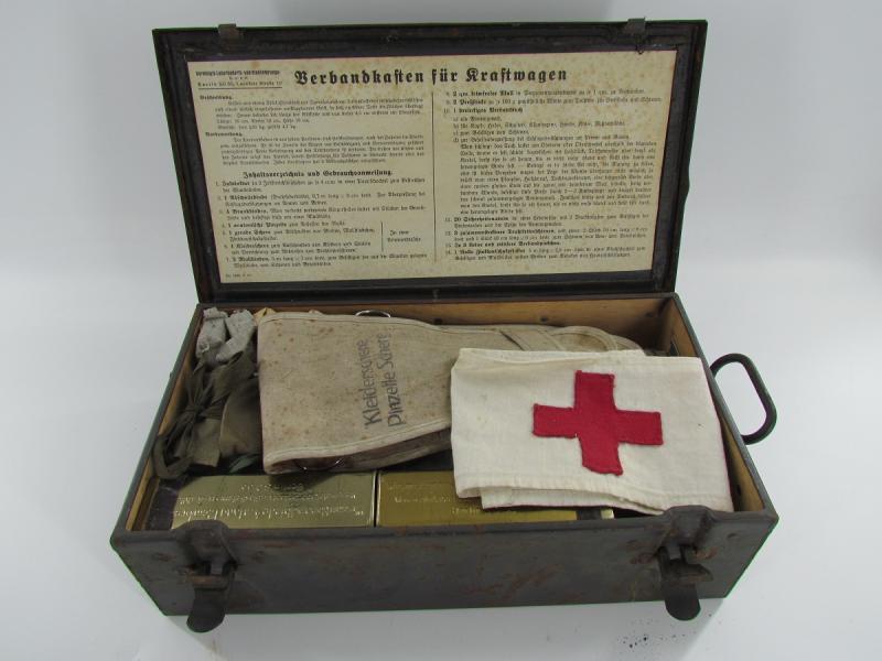 Wehrmacht Metal Vehicle Bandage Case...Filled