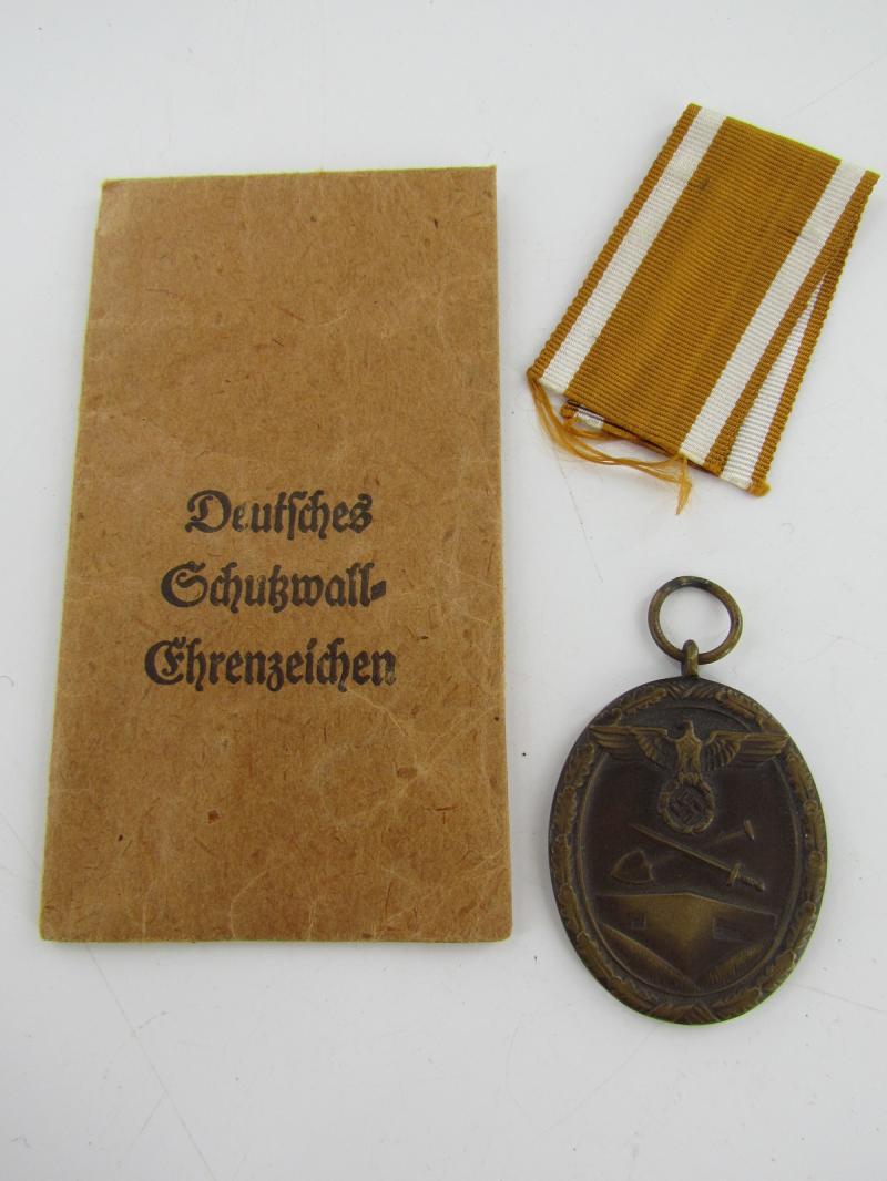 Westwall Medal with Pouch