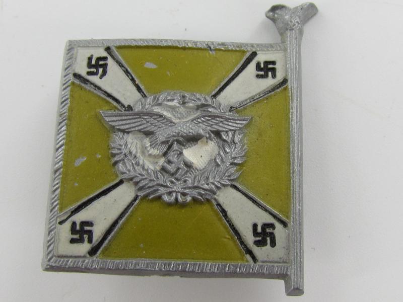 1 x  Winter Help WHW Wehrmacht Flag Badge