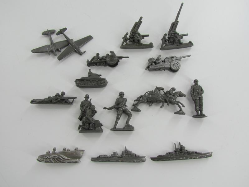 Winter Help WHW Wehrmacht Plastic Toys