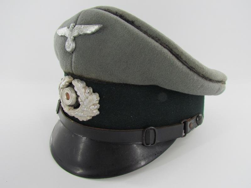 Wehrmacht Heer (Army) Pioneer EM/NCO Visor Cap