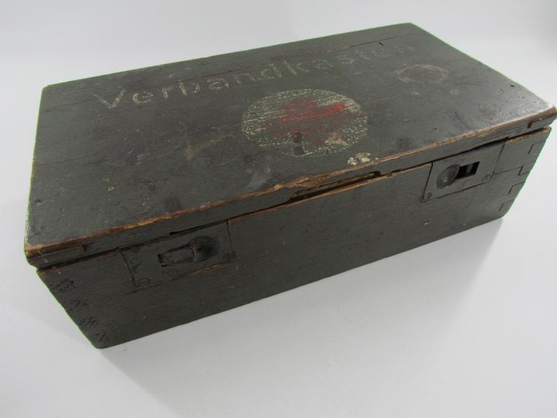 Wehrmacht Wooden ( Vehickle )Medical Case