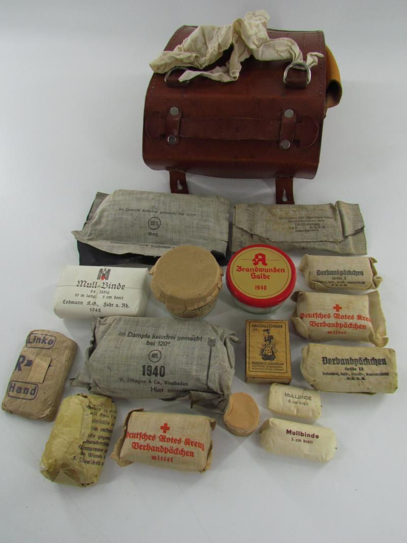 DRK medic Pouch Completely filled and Marked 1935