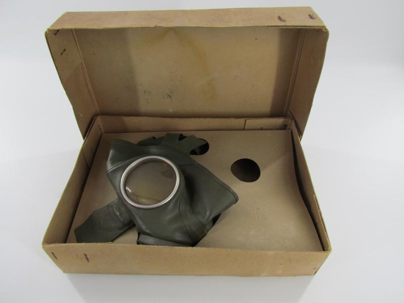 German Volksgasmask in Box