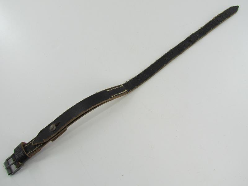 WH/SS Leather Equipment Strap (Mantelriemen)