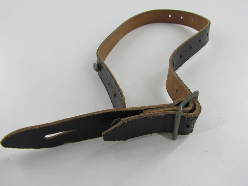 Unissued chinstrap marked RBNR. 0/0494/0008