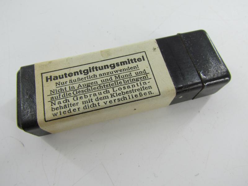 Bakelite 'Hautentgiftungsmittel' Box