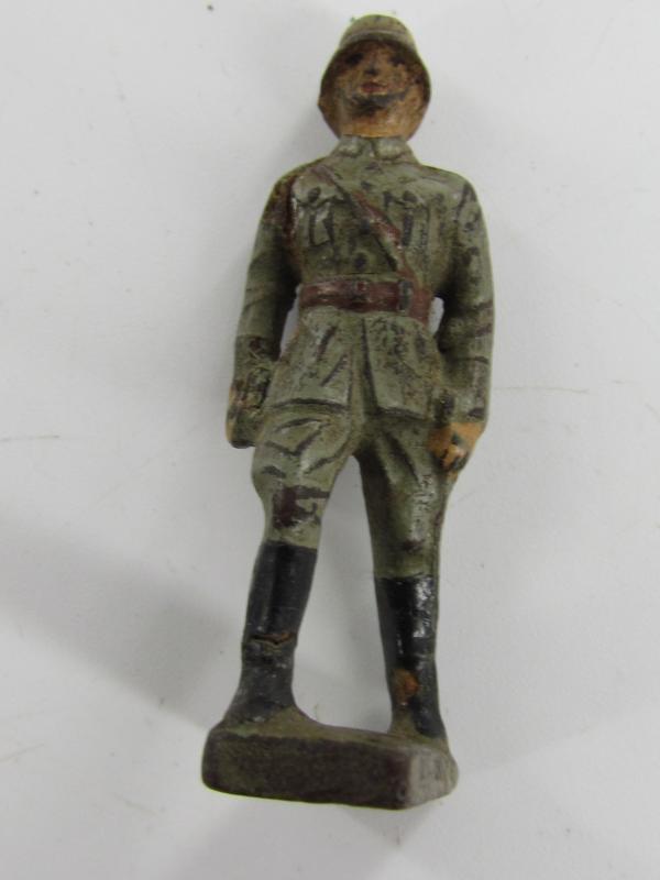 Lineol Wehrmacht 4 cm Marching Officer...Rare !!