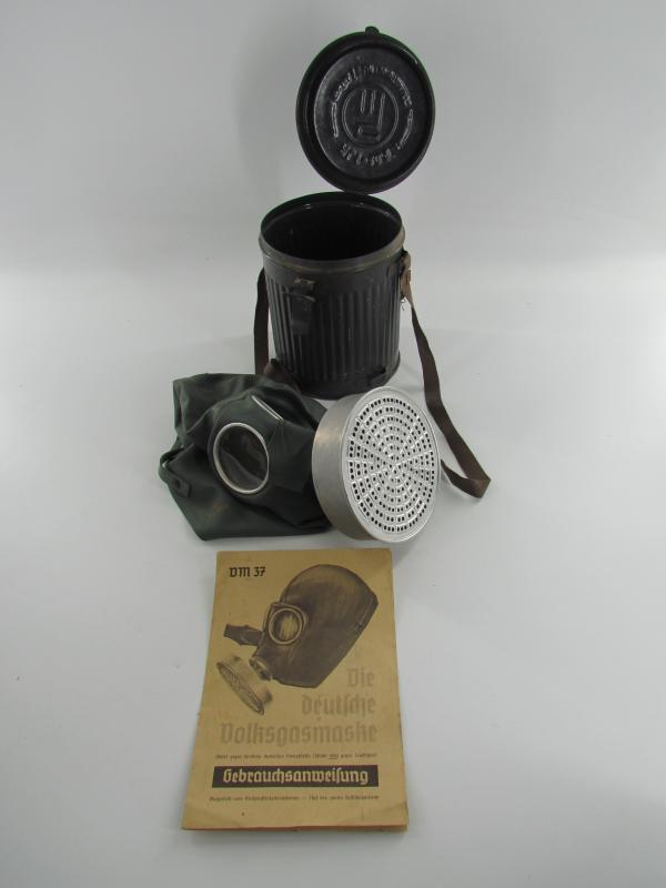 German Civilian Gasmask ( Volksgasmaske ) in Canister