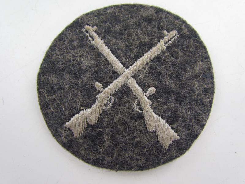 Luftwaffe Waffenmeister Trade badge