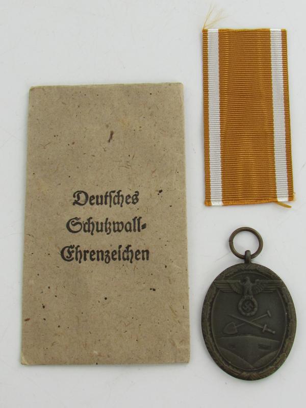 Westwall Medal with Pouch