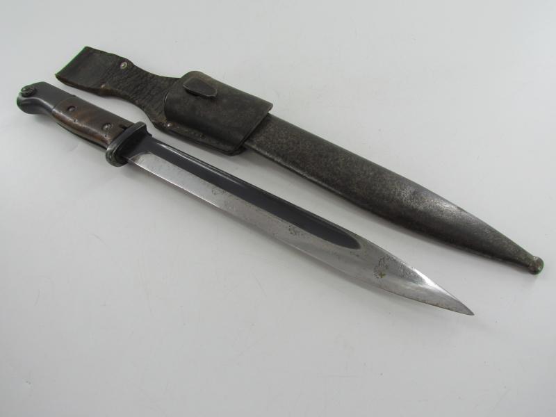 Non Matching K98 bayonet by E. Pack & S 1939 With Frog