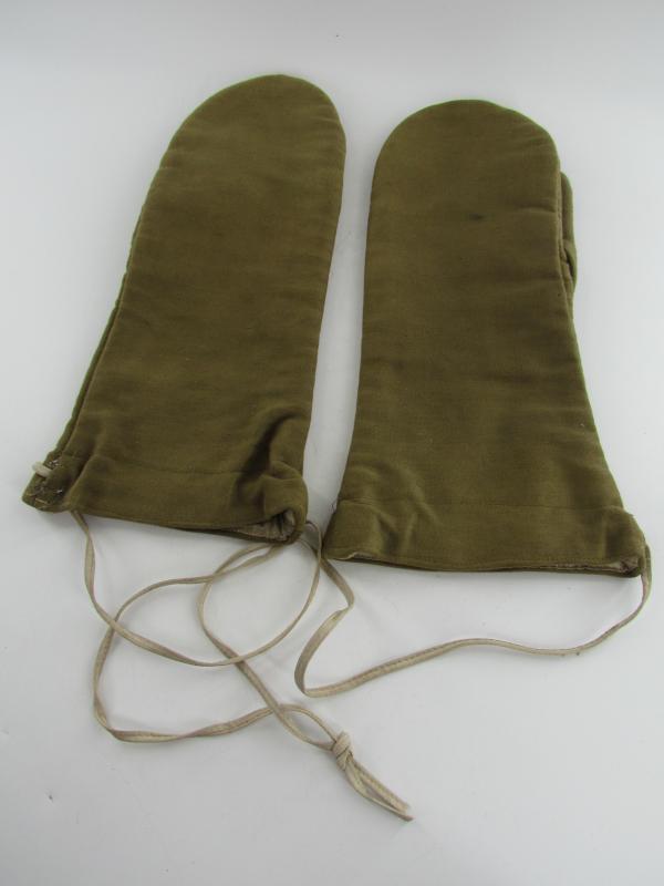 Wehrmacht Reversible Light Brown Winter Mittens