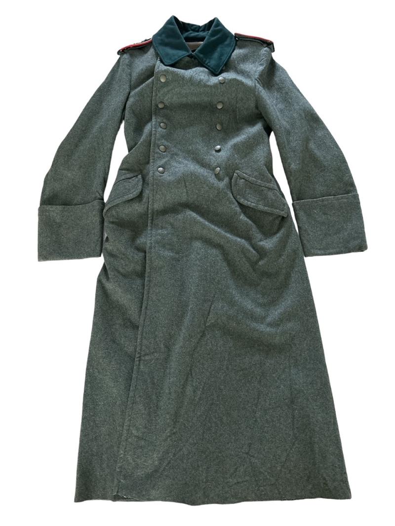 Wehrmacht (Heer) Artillery Officer's Greatcoat with Insignia