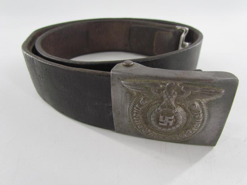 Late war unmarked Waffen-SS  buckle by Overhoff + Belt