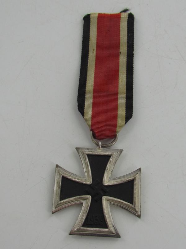 WW2 Iron Cross 2nd Class  Maker '3'