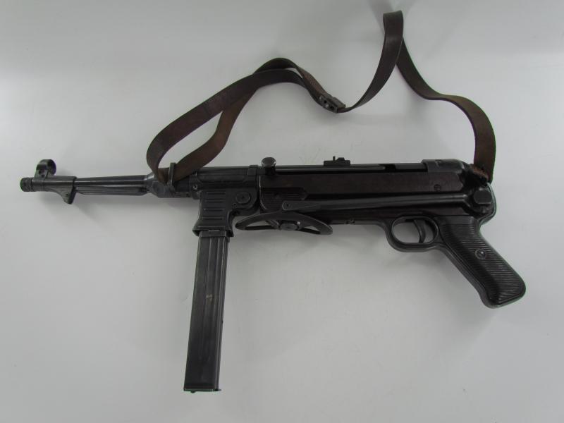 Number Matching MP40 EU-Deko Sub Machine Gun BNZ43 .... Rare Modell