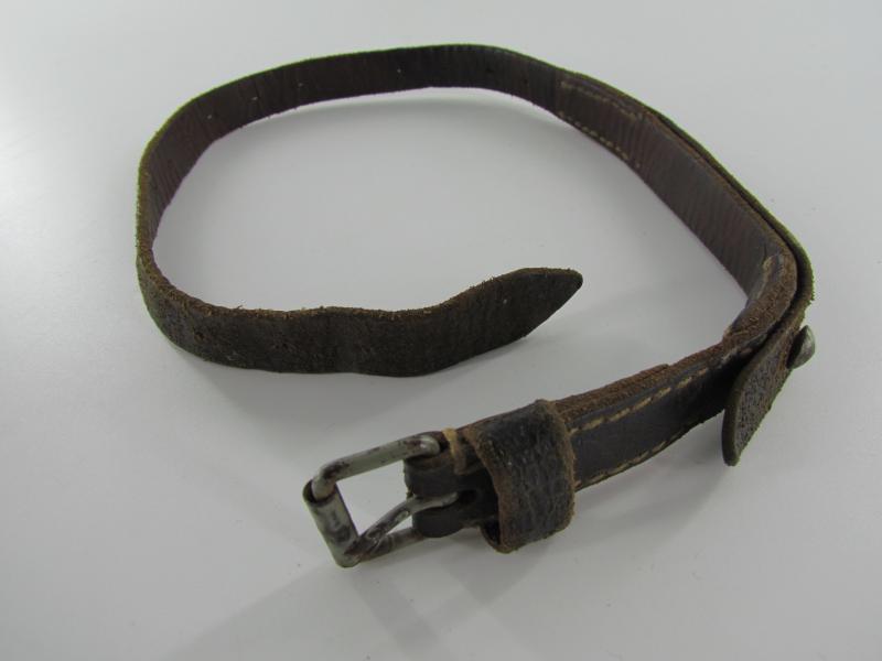 WH/SS Leather Messkit strap (Mantelriemen)