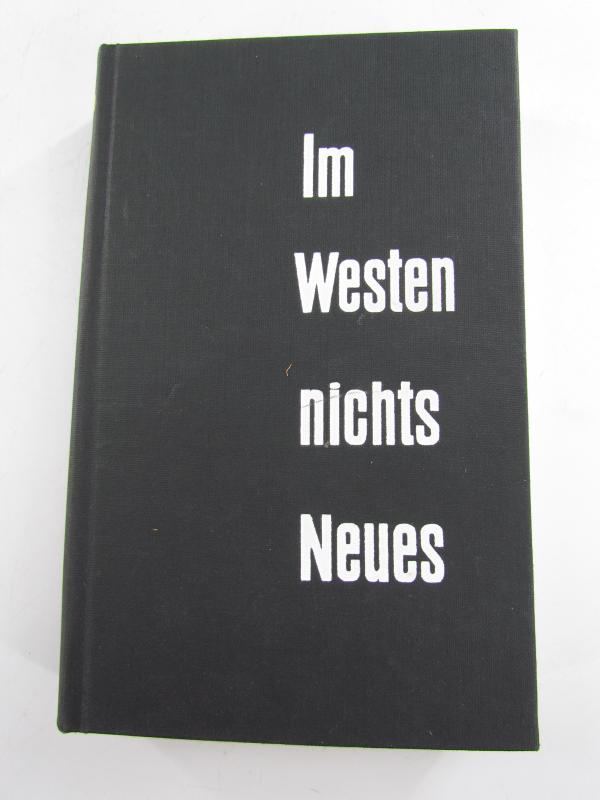 Book : Nothing New in the West