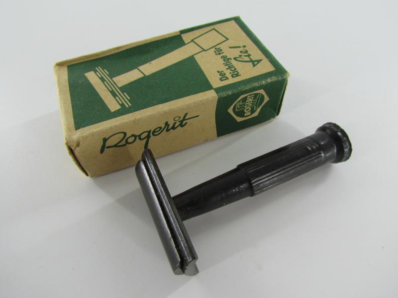 Wehrmacht German Soldier's Bakelite Safety Razor in Box