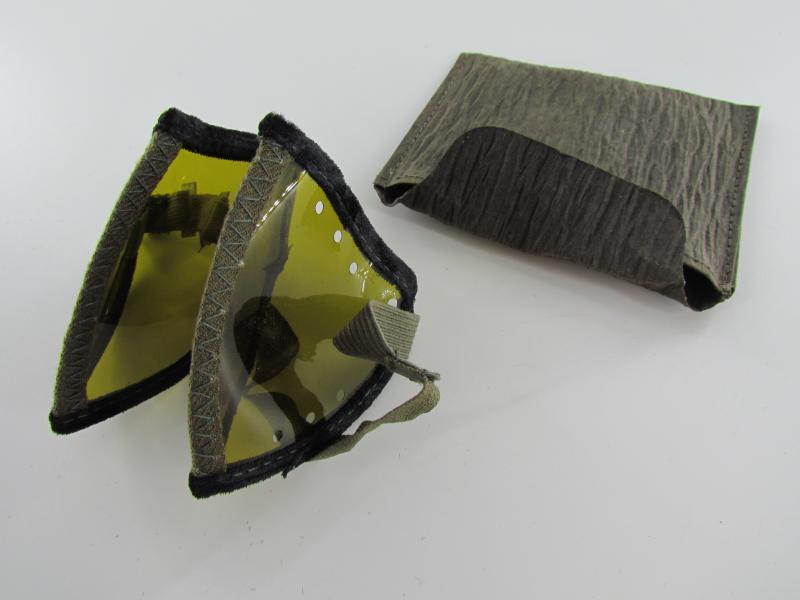 Wehrmacht Dust Goggles in Pouch